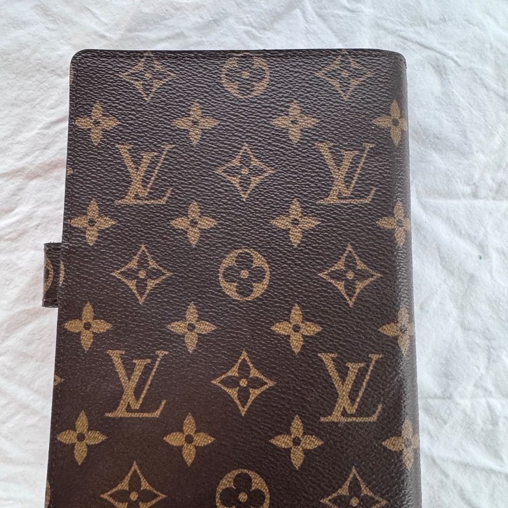 Louis Vuitton Monogram Agenda Cover MM Medium Size - Picture 4 of 16